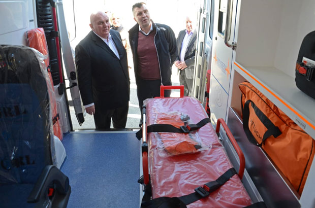 Палма: Народ неће да дозволи да Србија стане и да се врати уназад